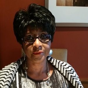 Meet your Posher, Winnie